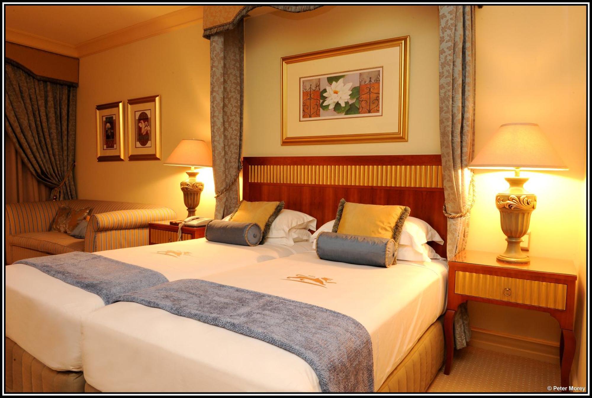 Peermont D'Oreale Grande At Emperors Palace Kempton Park Exterior foto
