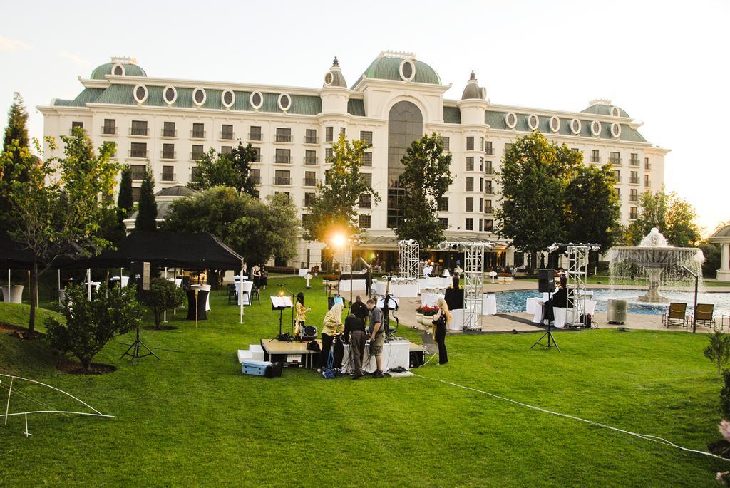 Peermont D'Oreale Grande At Emperors Palace Kempton Park Exterior foto