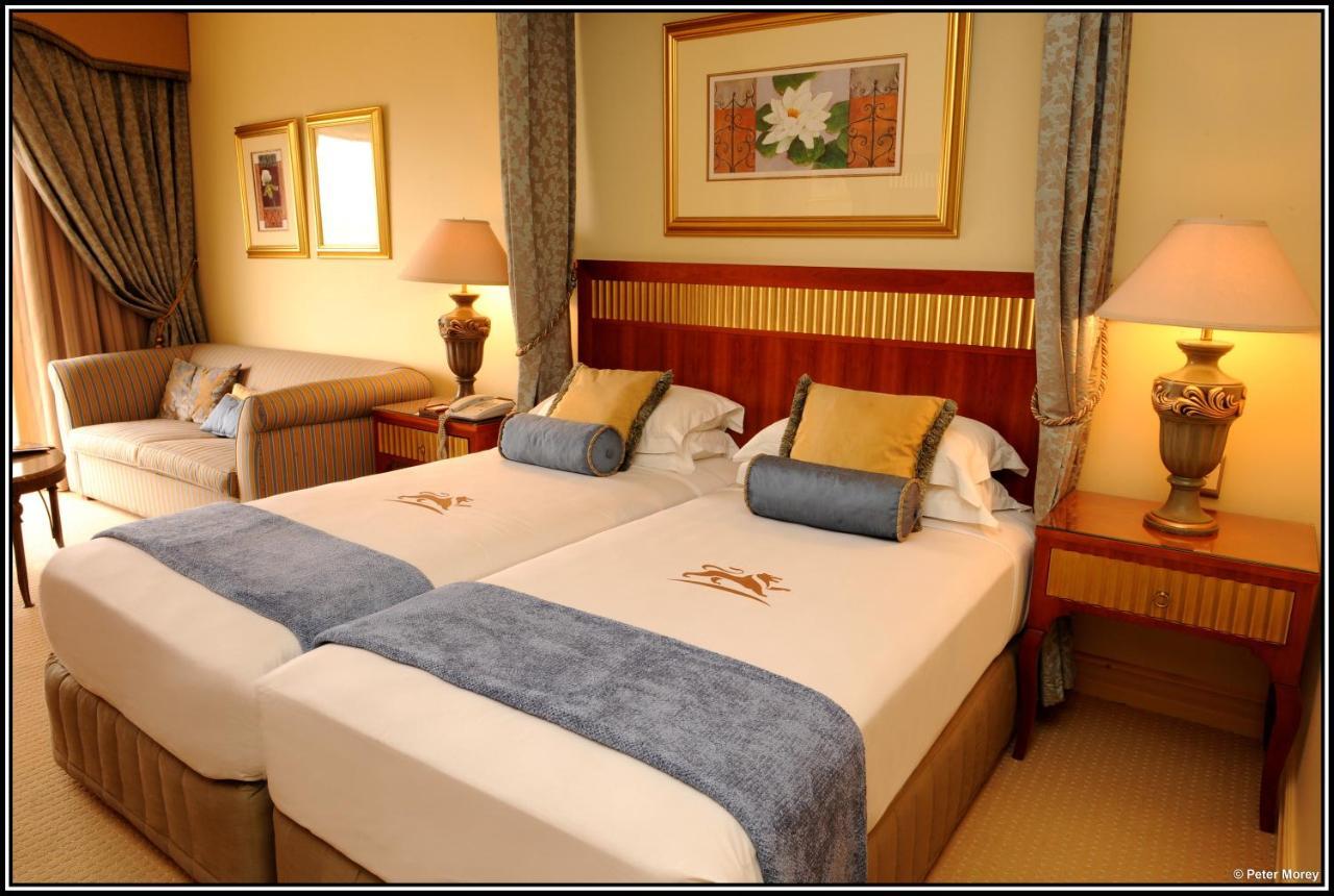 Peermont D'Oreale Grande At Emperors Palace Kempton Park Zimmer foto