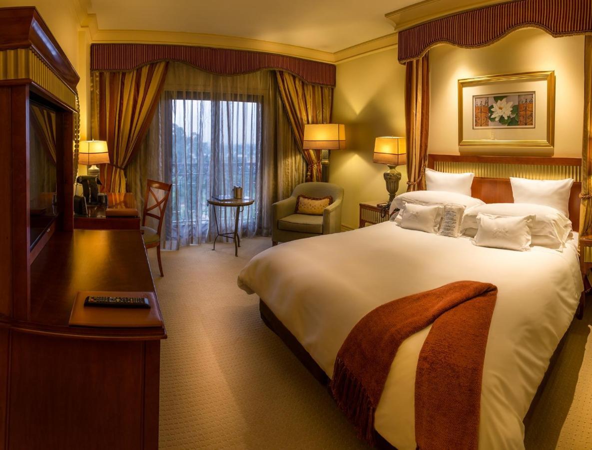 Peermont D'Oreale Grande At Emperors Palace Kempton Park Exterior foto